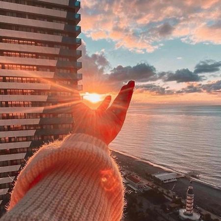 Luxury Panorama Sea View Apartment & Central Батуми Екстериор снимка