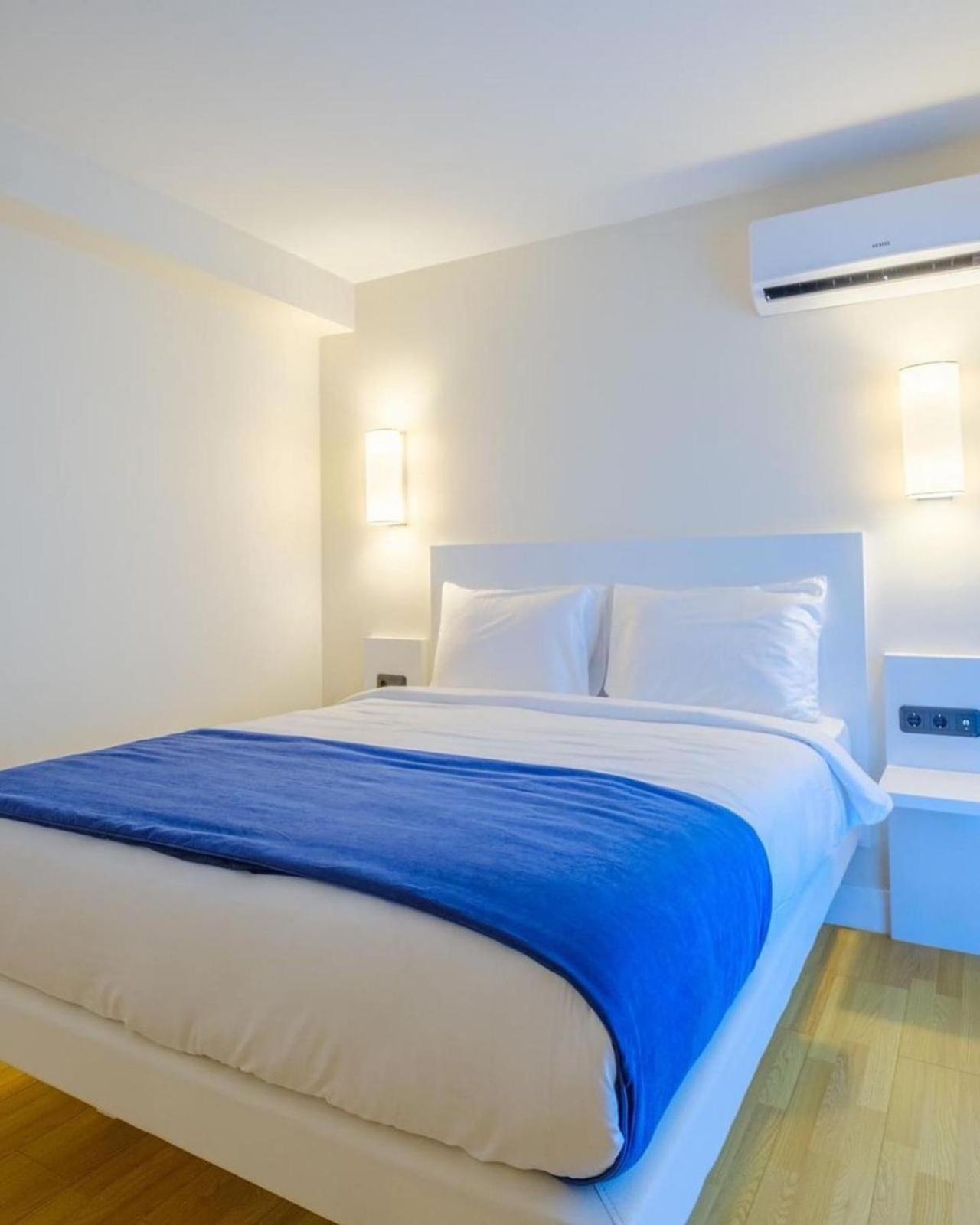 Luxury Panorama Sea View Apartment & Central Батуми Екстериор снимка