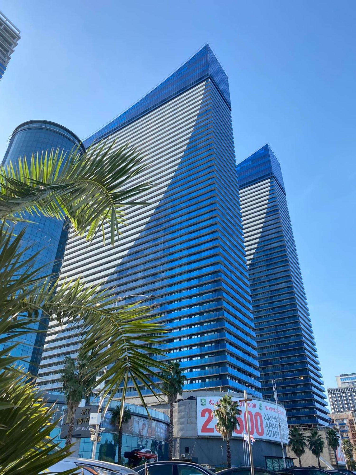 Luxury Panorama Sea View Apartment & Central Батуми Екстериор снимка